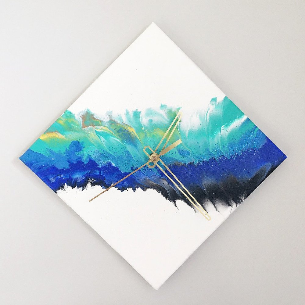 Fluid art painted clock
